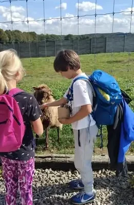 Czwartoklasiści ze Szkoły Podstawowej nr 9 w Gliwicach na integracji w Parku Alele