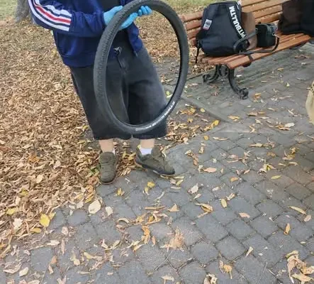 Uczniowie SP nr 9 w Gliwicach posprzątali Park Starokozielski i Plac Grunwaldzki