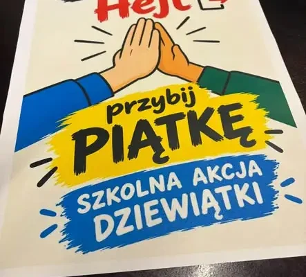 Gliwice: uczniowie Szkoły Podstawowej nr 9 wzięli udział w akcji „Wyloguj Hejt – przybij piątkę”