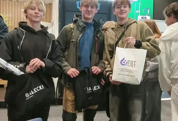 Knurowscy uczniowie z wizytą na Międzynarodowych Targach TOLEX w Katowicach