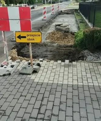 Nowe przejście dla pieszych przy żłobku w Wielowsi na finiszu