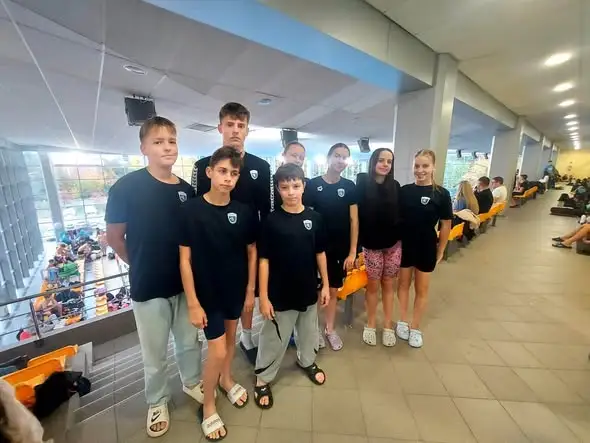 Pływacy Jedności Gierałtowice z 17 medalami i drugim miejscem w Rybniku